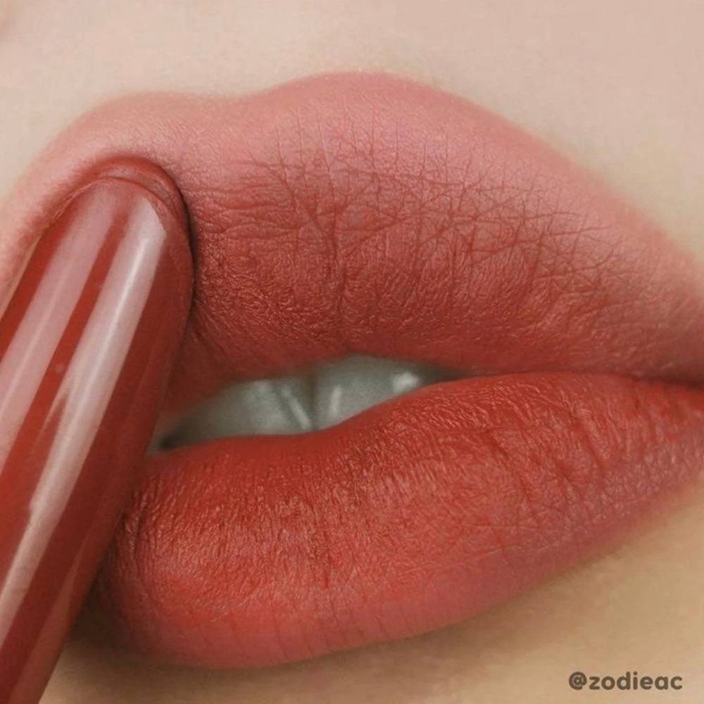 Brand new 
COLOURPOP LIPPIE Stix verdevalley 1g